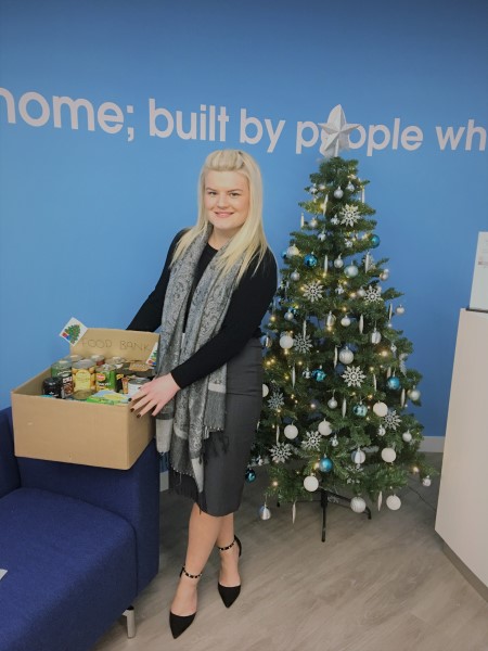 Bovis Homes supports local foodbank